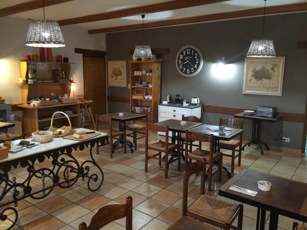 勒马父亲酒店 圣让-勒桑特 外观 照片